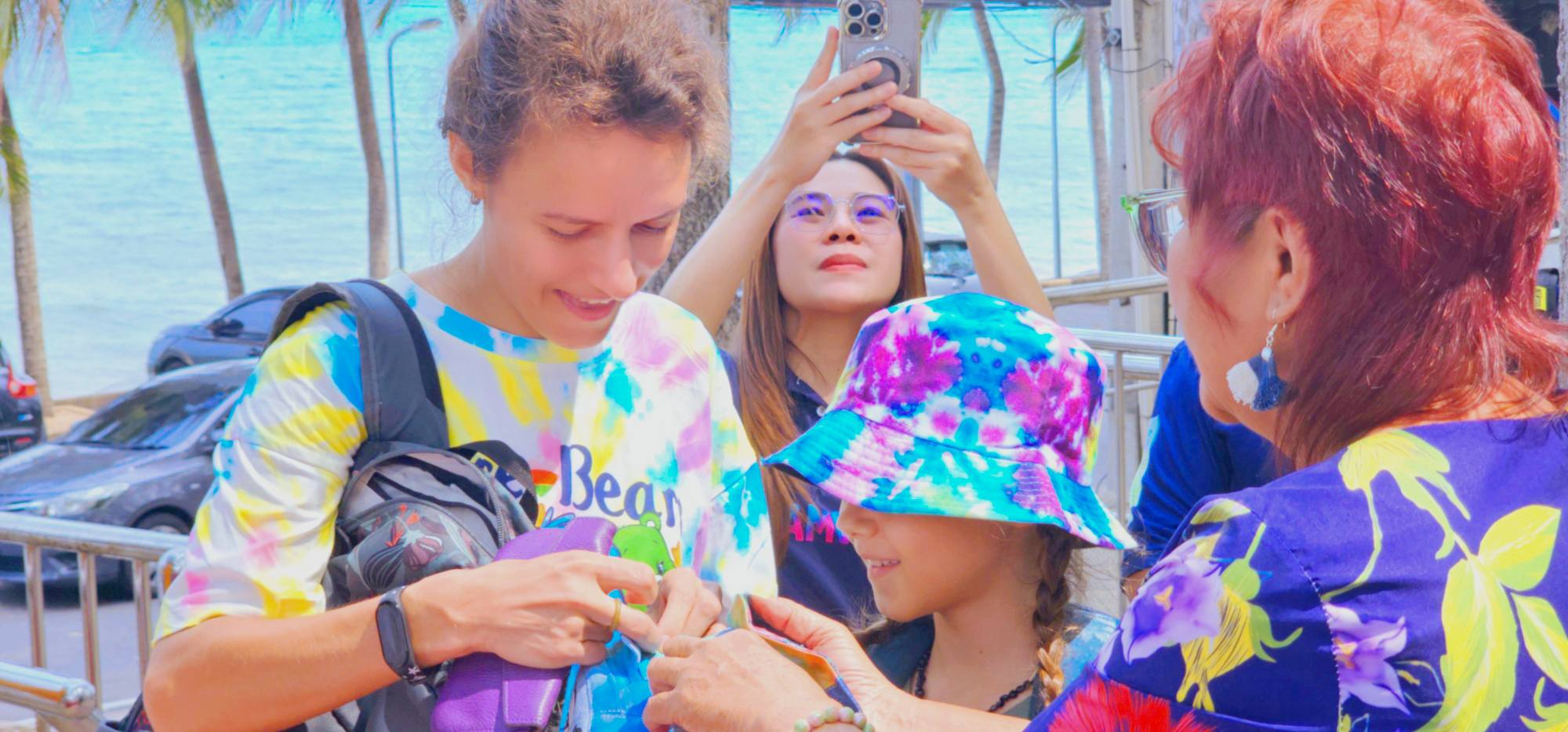 สินค้าในหมู่บ้าน OTOP นวัตวิถี บ้านบางเสร่ หมู่ที่ 1 ตำบลบางเสร่ อำเภอสัตหีบ จังหวัดชลบุรี